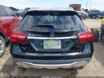 Mercedes GLA II 2020 Mercedes-Benz GLA 250 2020 2.0l 2.0 Benzyna 208KM, zdjęcie 4