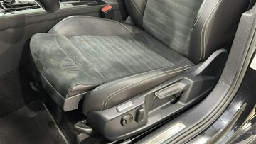 Volkswagen Passat B8 Variant Facelifting 2.0 TSI 190KM 2022 Volkswagen Passat 2.0 TSI Elegance DSG Kombi, zdjęcie 16