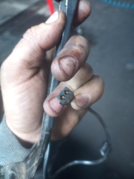 ПРЯЖКА РЕМНЯ ПЕРЕДНЯЯ ЛЕВАЯ PASSAT B6 B7 3C0857755