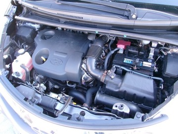 Subaru 2011 Subaru Trezia Toyota 1.4 D Subaru Trezia 1.4 Diesel 90KM, zdjęcie 9