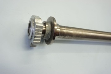 KTM 1190 RC8 08-10 OŚKA OŚ TYŁ