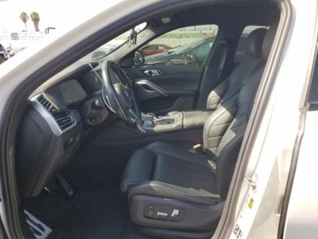 BMW X6 G06 2023 BMW X6 2023, 3.0L, 4x4, porysowany lakier 3.0 Benzyna 335KM, zdjęcie 7