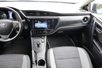 Toyota Auris II Hatchback 5d Facelifting 1.8 Hybrid 136KM 2015 Toyota Auris Hybrid, Salon Polska, Serwis ASO, zdjęcie 7
