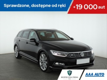 Volkswagen Passat B8 Variant 2.0 TDI BlueMotion SCR 190KM 2018 VW Passat 2.0 TDI, Salon Polska, 187 KM, Automat