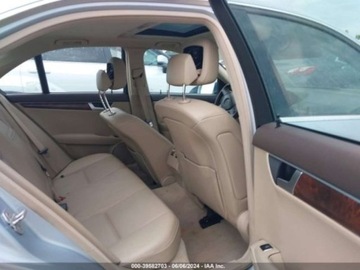 Mercedes Klasa C W205 2013 Mercedes-Benz Klasa C 2013 Mercedes-Benz C-Class 4dr Sdn C 300 Sport 4MATIC, zdjęcie 9