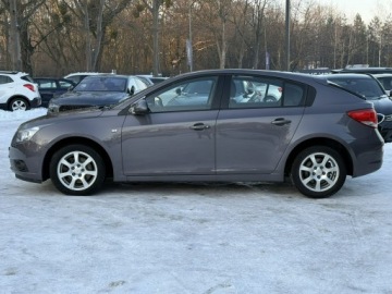 Chevrolet Cruze Hatchback 5d 2.0 VCDI 16V DOHC 163KM 2011 Chevrolet Cruze 2.0 163kM Nawigacja ! Podgrzewane, zdjęcie 6