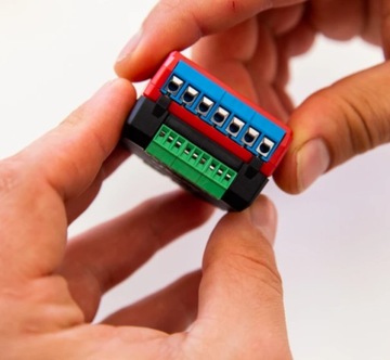 Дополнительный адаптер датчика Shelly Plus