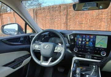 Lexus NX II SUV Facelifting 2.5 450h+ 309KM 2025 Lexus NX NX 450h Prestige Design Tazuna Premium Skyview FV23, zdjęcie 4