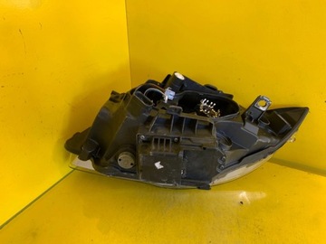 BMW 1 E82 E87 E88 FACELIFT XENON SVĚTLO PRAVÁ 7263646-02