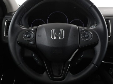 Honda HR-V II SUV 1.5 i-VTEC 130KM 2018 Honda HR-V 1.5 i-VTEC Elegance Nawigacja Tempomat, zdjęcie 20