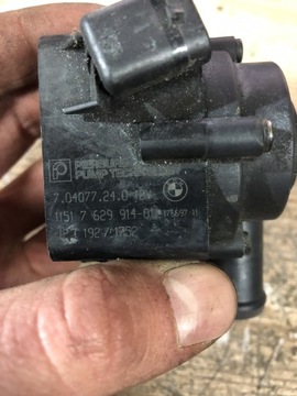 BMW 01 F10 PŘÍDAVNÁ ČERPADLO VODY 7629914