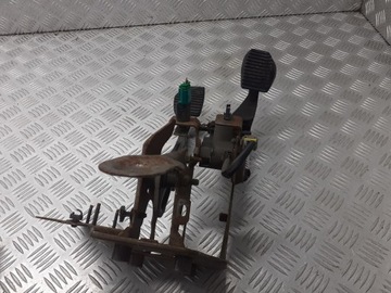 ПЕДАЛЬ ТОРМОЗА СЦЕПЛЕНИЯ CITROEN C4 1.4 9653940880