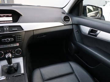 Mercedes Klasa C W204 Kombi T204 Facelifting 180 CDI BlueEFFICIENCY 120KM 2014 Mercedes C C 180 CDI, Klima, Klimatronic, zdjęcie 7