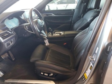BMW Seria 7 G70 2022 BMW Seria 7 750XI 2022 4.4 Benzyna 523KM, zdjęcie 7