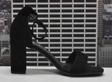 ЧЕРНЫЕ САНДАЛИИ RYŁKO 9HD86_R7_14 Размер 39