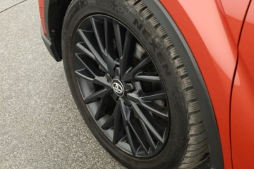 Toyota C-HR I Crossover Facelifting 2.0 Hybrid Dynamic Force 184KM 2020 Toyota C-HR 2.0 Hybrid, Salon Polska, Serwis ASO, zdjęcie 11