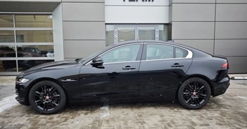 Jaguar XE Sedan Facelifting 2.0 i4P 250KM 2019 Jaguar XE 2.0 Benzyna 250KM, zdjęcie 6