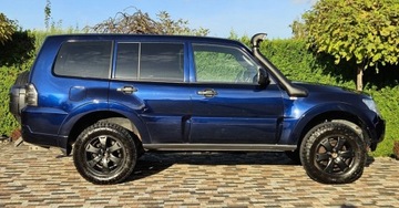 Mitsubishi Pajero IV SUV 5d 3.2 DOHC 200KM 2010 Mitsubishi Pajero Manual, Udokumentowany przeb..., zdjęcie 3