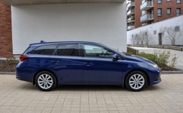 Toyota Auris II Touring Sports Facelifting 1.6 Valvematic 132KM 2017 Toyota Auris 1,6 LPG 2017 r. Lift Salon PL 1.6 BenzynaLPG 132KM, zdjęcie 4