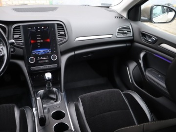 Renault Megane IV Hatchback 5d 1.5 dCi 110KM 2017 Renault Megane 1.5 dCi, Salon Polska, zdjęcie 7