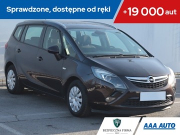 Opel Zafira C Tourer 1.4 Turbo ECOTEC 140KM 2012 Opel Zafira 1.4 Turbo, GAZ, 7 miejsc, Klima