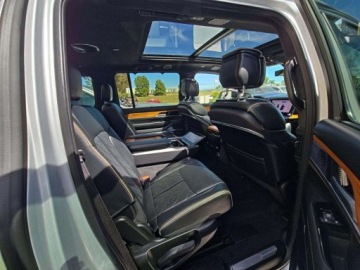 Jeep Wagoneer II 2024 Jeep Grand Wagoneer L Series III 2024 3.0 Benzyna 510KM, zdjęcie 11