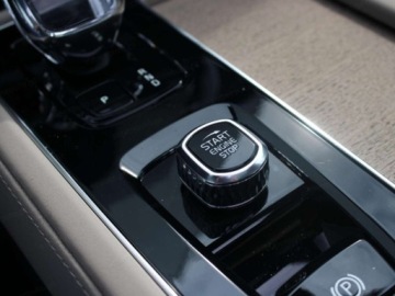 Volvo XC90 II SUV Plug-In Facelifting 2024 2.0 T8  455KM 2026 VOLVO XC90 T8 AWD Plug-In Hybrid Plus Bright 2.0 (455KM) 2026, zdjęcie 11