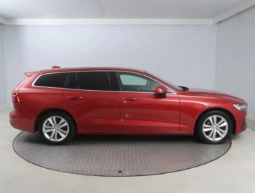 Volvo V60 II  Kombi 2.0 D3 150KM 2019 Volvo V60 D3 2.0, Automat, Skóra, Navi, Klima, zdjęcie 5