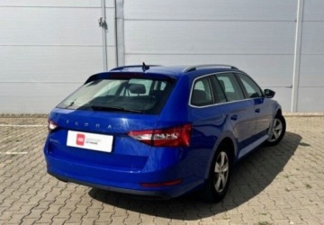 Skoda Superb III Kombi Facelifting 2.0 TDI SCR 150KM 2022 Skoda Superb Skoda Superb Combi 2.0 TDI 150 KM DSG Ambition F-VAT 23 Aut, zdjęcie 32