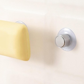 Магнитные держатели для мыла, крепящиеся на стену.