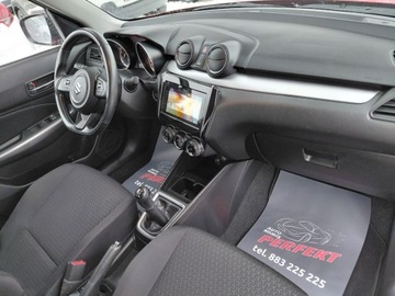Suzuki Swift VI 2020 Suzuki Swift ALL GRIP Navi Sensor Elektryka PDC LED Kamera 1.2 Hybryda 83KM, zdjęcie 14