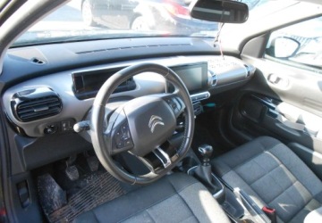 Citroen C4 Cactus Crossover Facelifting 1.2 PureTech 110KM 2019 Citroen C4 Cactus Citroen C4 Cactus I 1.2 Benzyna 110 KM 1.2 Benzyna 110KM, zdjęcie 8