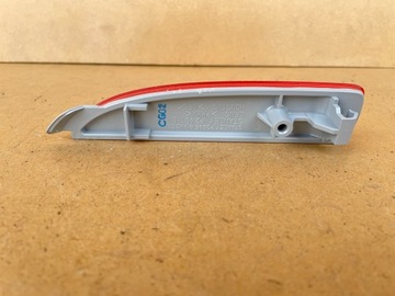 ОТРАЖАТЕЛЬ ЗАДНЕГО БАМПЕРА MAZDA