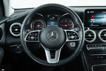Mercedes GLC C253 SUV Facelifting 2.0 200d 163KM 2022 Mercedes-Benz GLC 200d 4Matic AMG Line Salon PL Autotrade 2.0 Diesel, zdjęcie 23