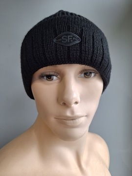 CZAPKA MĘSKA ZIMOWA SABFIL NA POLARZE CZARNA PASKI CIEPŁA