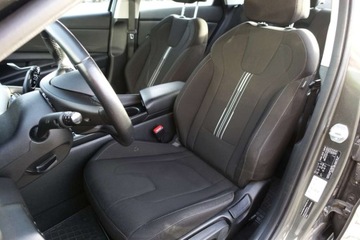 Hyundai Elantra VII Sedan 1.6 MPI 123KM 2023 Hyundai Elantra Bezwypadek Kamera Klima 2stref Tempomat AndroidCarPlay, zdjęcie 11
