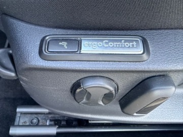 Volkswagen Passat B8 Variant Facelifting 2.0 TDI SCR 150KM 2021 VW Passat B8 Lift Kombi 2.0D Automat, zdjęcie 6