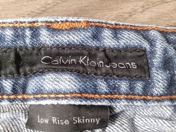 CALVIN KLEIN JEANS-SPODNIE 28/34 K1