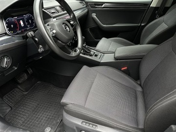 Skoda Superb III Kombi Facelifting 2.0 TDI SCR 150KM 2022 Skoda Superb 2.0TDI 150KM Style DSG l Webasto, Hak, zdjęcie 9