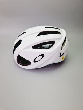 Велосипедный шлем Oakley ARO3 Europe, размер L 56-50 см
