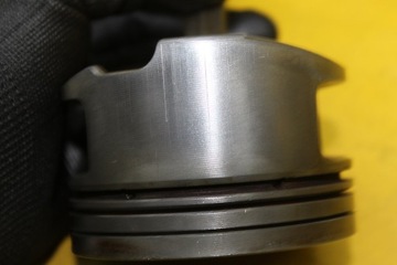 ШАТУН ПОРШНЯ КРЕНАТКА A8 D3 4.2 B 078J 84L30