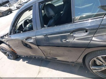 BMW Seria 3 G20-G21 2022 BMW Seria 3 330E 2022 2.0l 2.0 Hybryda 180KM, zdjęcie 2