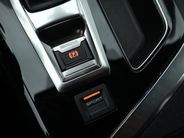 Peugeot 5008 II Crossover 1.6 THP 165KM 2017 Peugeot 5008 1.6 THP, Salon Polska, Serwis ASO, zdjęcie 16