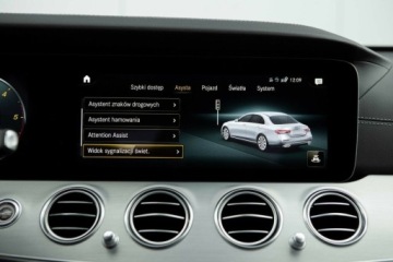 Mercedes Klasa E W213 2021 Mercedes-Benz Klasa E 2.0 Diesel 200KM, zdjęcie 37