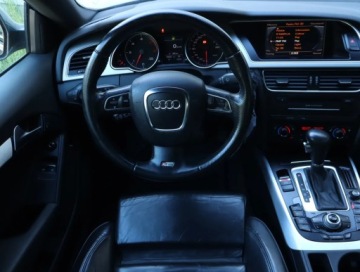 Audi A5 8T Coupe 2.7 TDI 190KM 2009 Audi A5 2.7 TDI, 187 KM, Automat, Skóra, Navi, zdjęcie 6