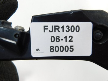 YAMAHA FJR 1300 06-12 КРЕПЛЕНИЕ РАМЫ СТЕКЛА