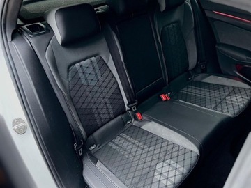 Volkswagen Golf VII Hatchback 5d Facelifting 1.5 TSI ACT 150KM 2020 Volkswagen Golf Volkswagen Golf VIII 1.5 eTSI 150KM DSG R-Line LED Kamer, zdjęcie 17