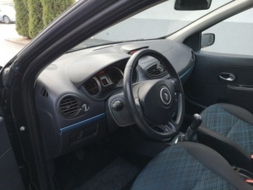 Renault Clio III Hatchback 5d 1.2 i 16V 75KM 2008 Renault Clio 1.2 Benzyna 75KM Klimatyzacja, zdjęcie 11