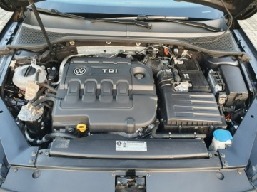 Volkswagen Passat B8 Limousine 2.0 TDI 150KM 2015 Volkswagen Passat 2.0tdi 150KM R LINE Ledy Navi, zdjęcie 12