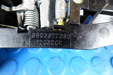 KLIKA DVEŘE LEVÝ PŘEDNÍ 9802977380 LAK KTV EVROPA OPEL CORSA F